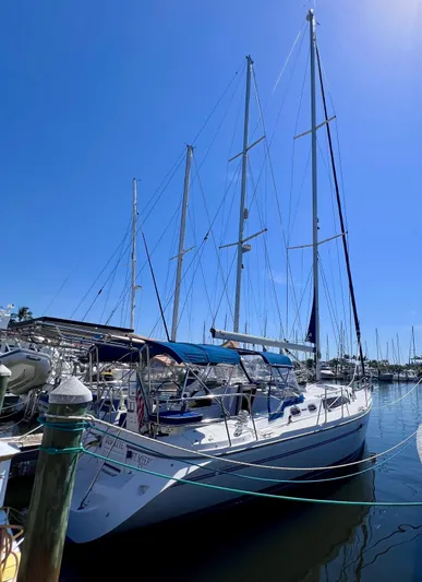 Resolute Yacht Photos Pics 