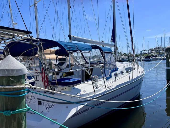 Resolute Yacht Photos Pics 