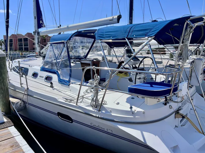 Resolute Yacht Photos Pics 