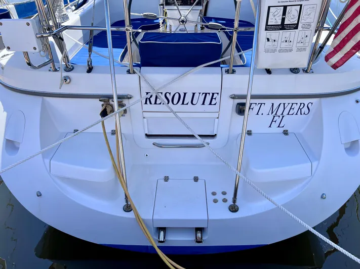 Resolute Yacht Photos Pics 
