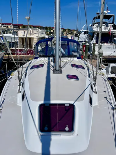 Resolute Yacht Photos Pics 