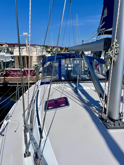 Resolute Yacht Photos Pics 