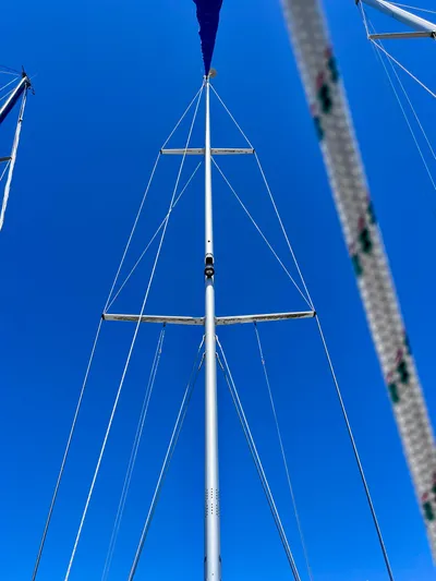 Resolute Yacht Photos Pics 