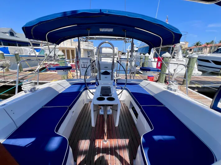 Resolute Yacht Photos Pics 