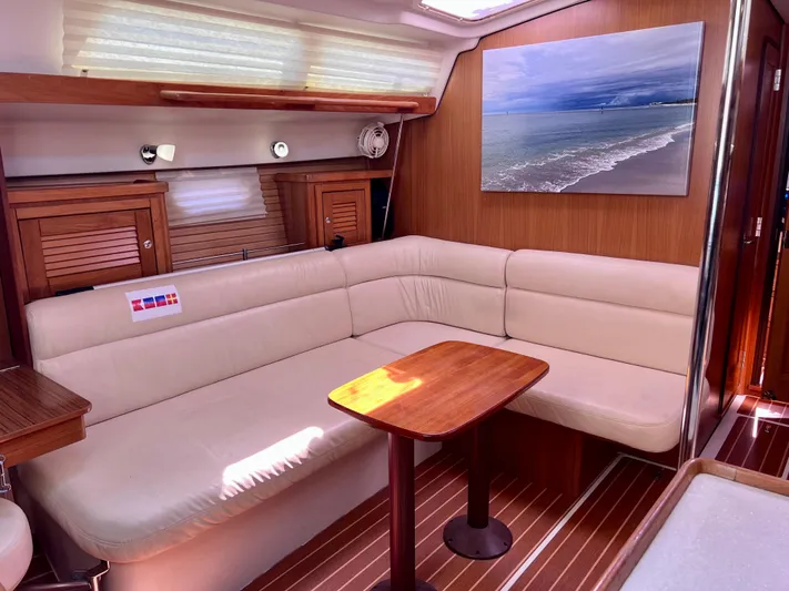 Resolute Yacht Photos Pics 