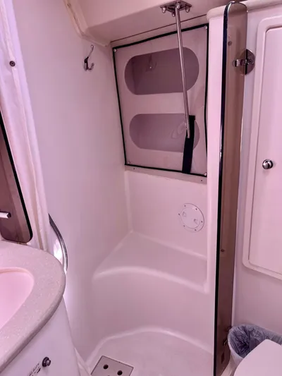 Resolute Yacht Photos Pics 