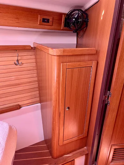 Resolute Yacht Photos Pics 