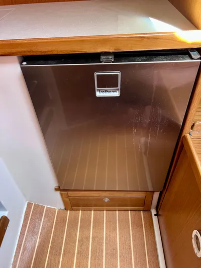 Resolute Yacht Photos Pics 