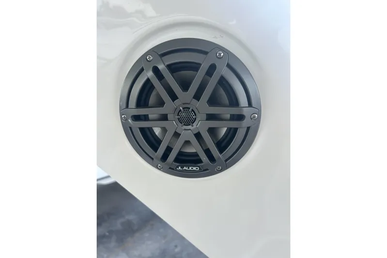  Yacht Photos Pics Speaker on 2017 Sea Ray SLX 310 Outboard boat, featuring JL Audio design.