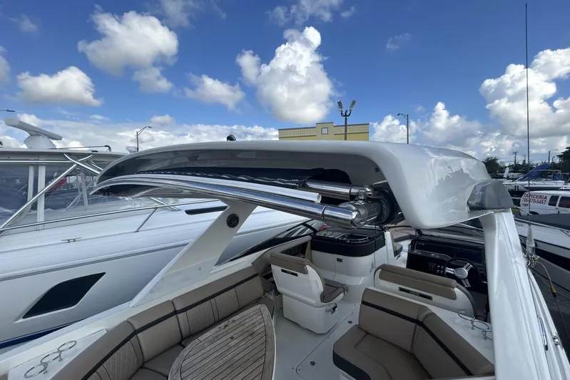  Yacht Photos Pics 2017 Sea Ray SLX 310 Outboard boat with sleek design and spacious seating.