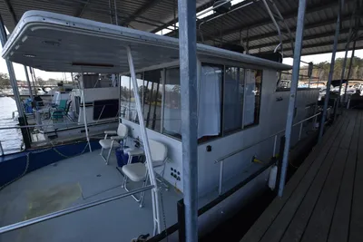 River Queen 38 Houseboat