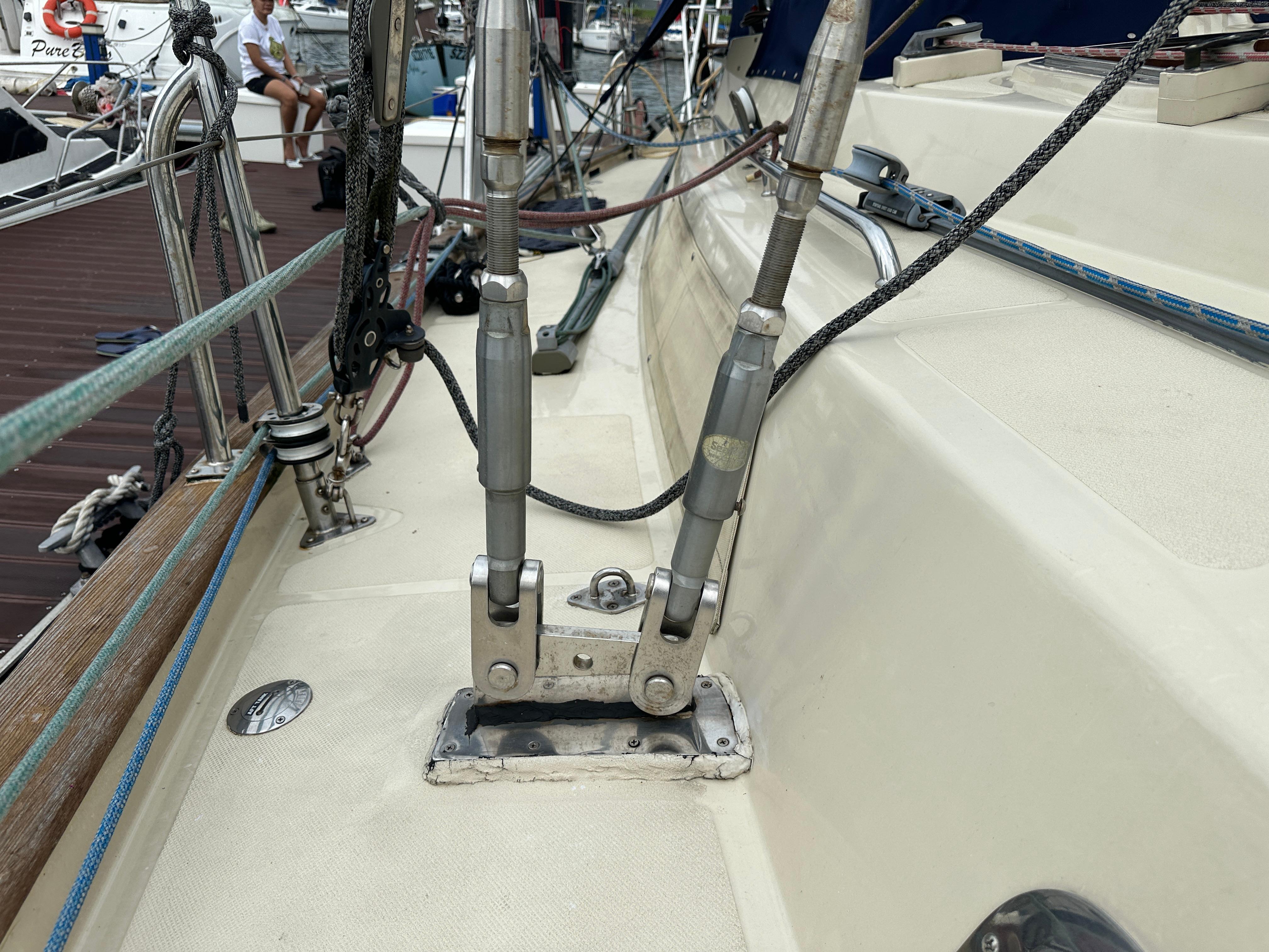 2001 48 Tayana 48 Sailboat