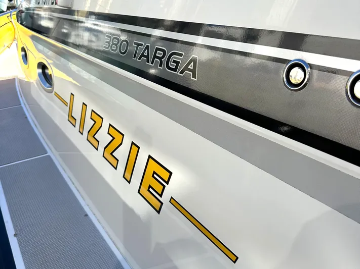 Lizzie Yacht Photos Pics Protector TARGA 380 boat, 2020 model, with "LIZZIE" name on the side.