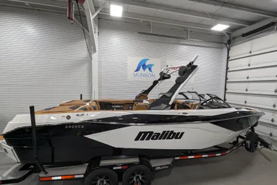 Malibu Wakesetter 26 LSV