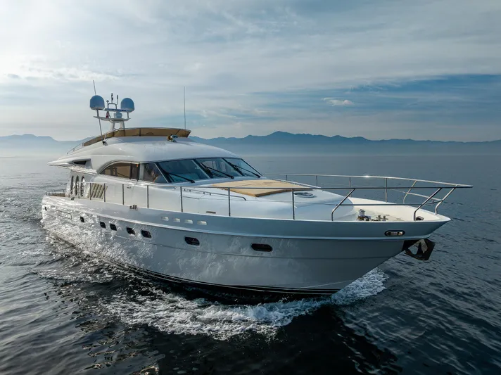 Pearl Yacht Photos Pics 