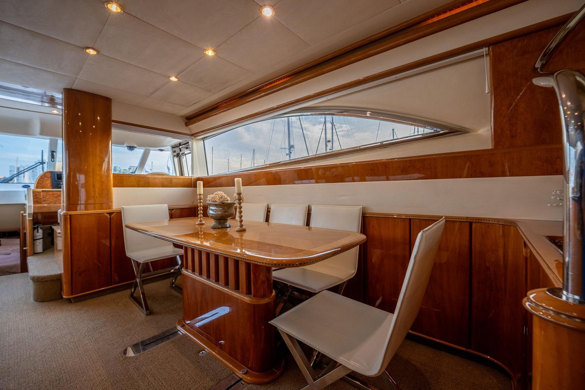 2002 Viking Princess 72 