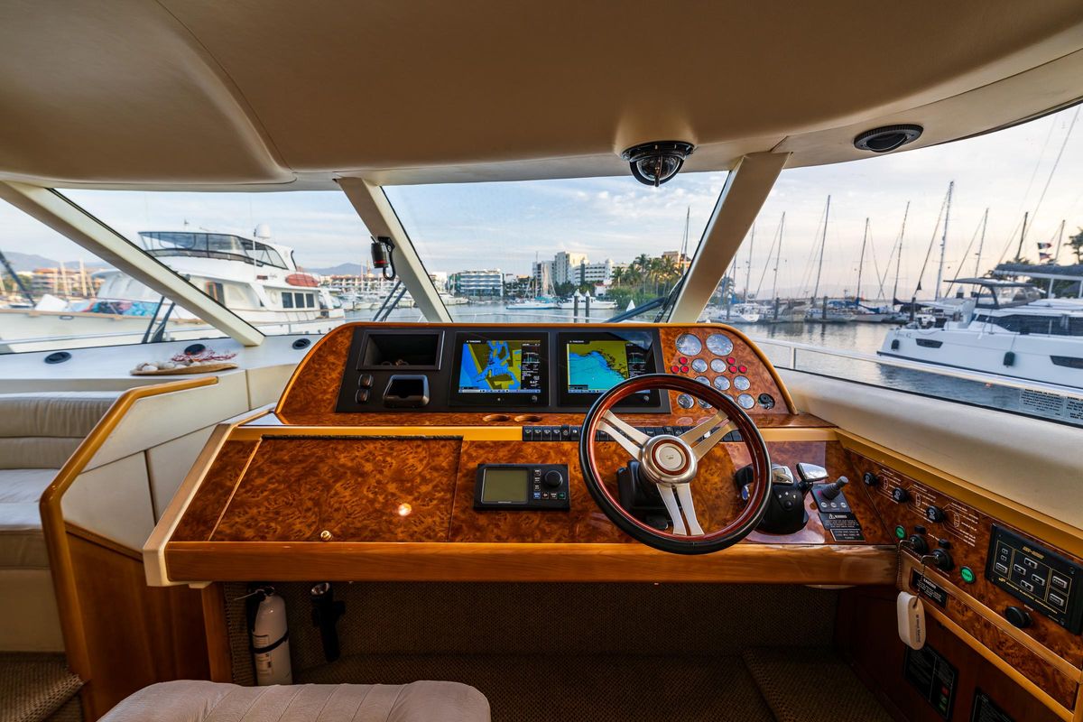 2002 Viking Princess 72 