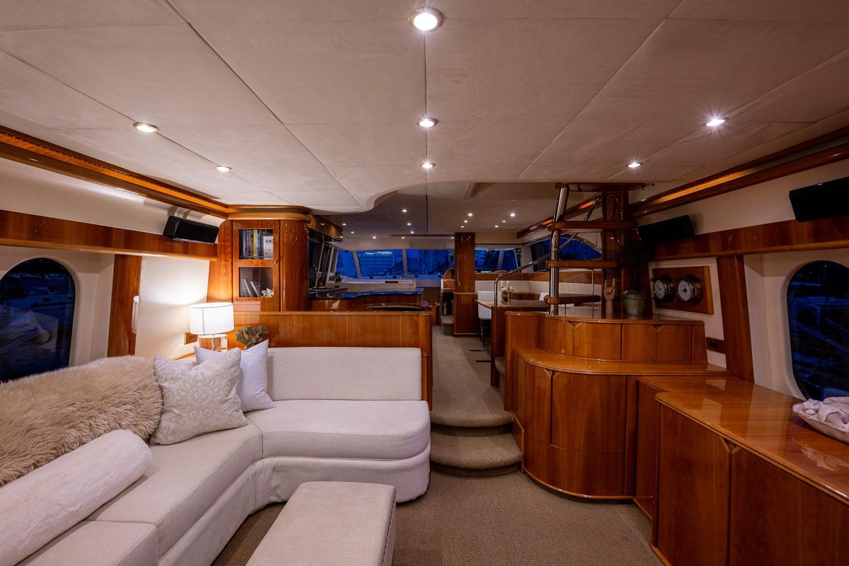 2002 Viking Princess 72 