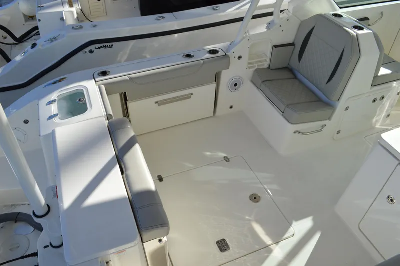  Yacht Photos Pics Pursuit 266 DC - Aft Seating Stowed (2)