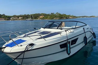 2025 Quicksilver Activ 805 Cruiser
