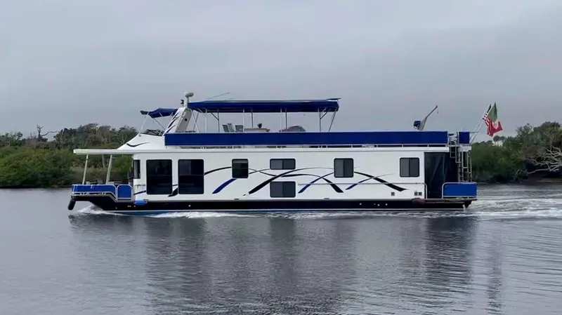 While It Lasts Yacht Photos Pics 