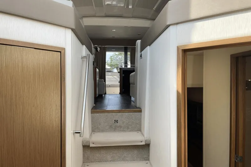 Miss Behave Yacht Photos Pics 