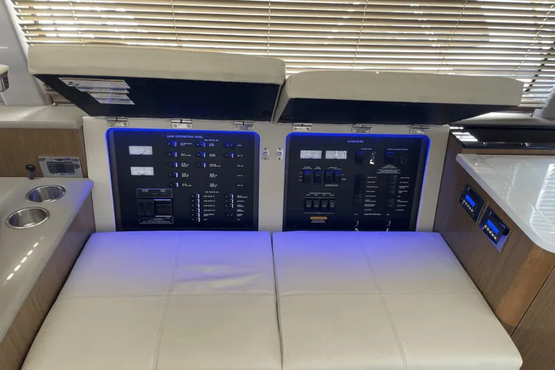 Miss Behave Yacht Photos Pics 