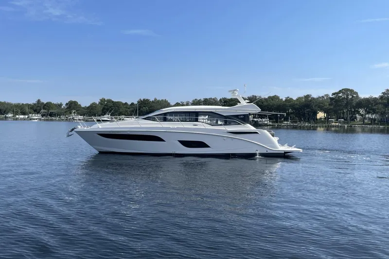 Miss Behave Yacht Photos Pics 