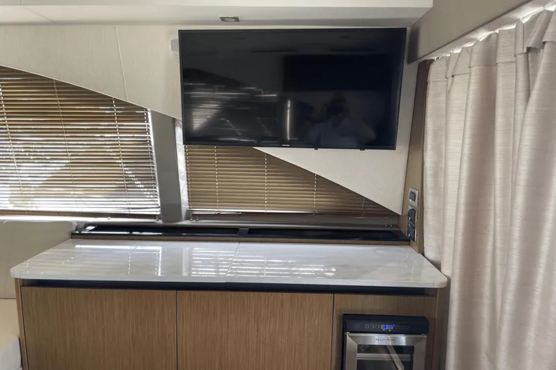 Miss Behave Yacht Photos Pics 