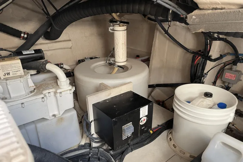 Miss Behave Yacht Photos Pics 