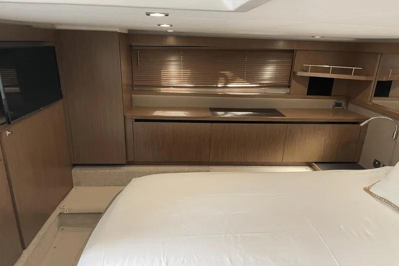 Miss Behave Yacht Photos Pics 