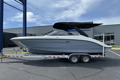 Sea Ray SLX 260
