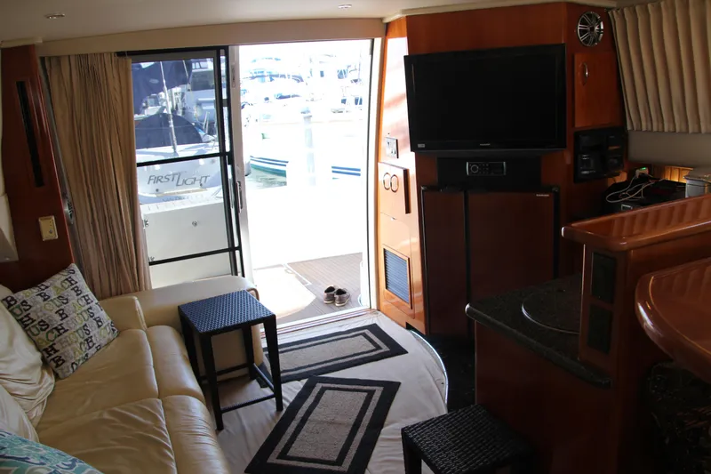  Yacht Photos Pics Interior of 2004 Carver 360 Sport Sedan with cozy seating and modern amenities.