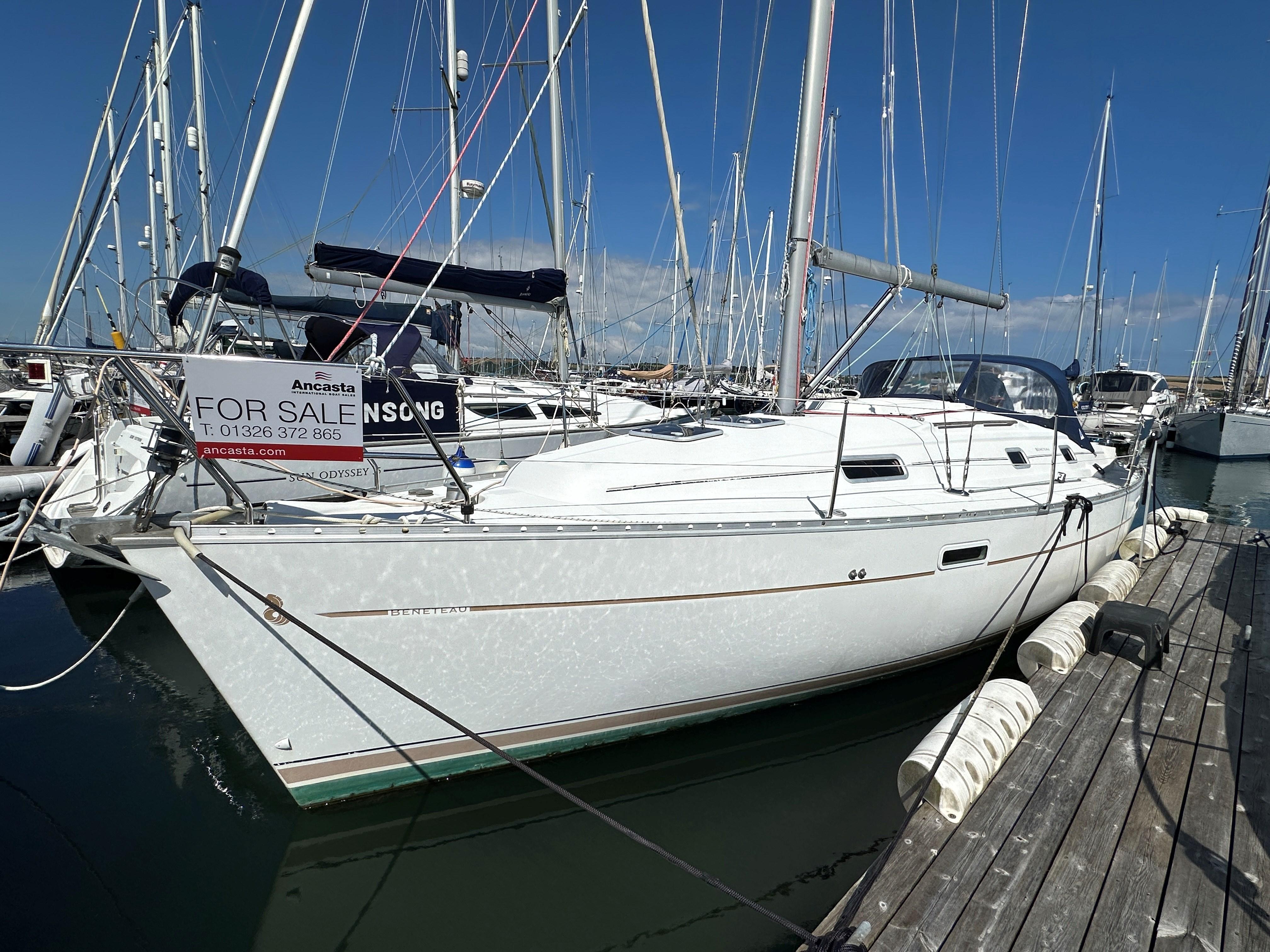 Beneteau 331 | 10m | 2004 | Boats and Outboards