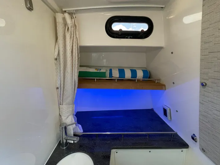 Merc 400's Yacht Photos Pics 