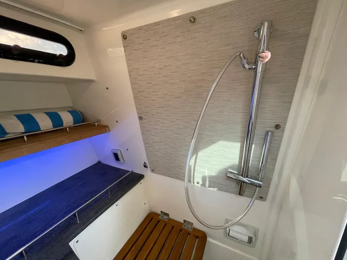 Merc 400's Yacht Photos Pics 