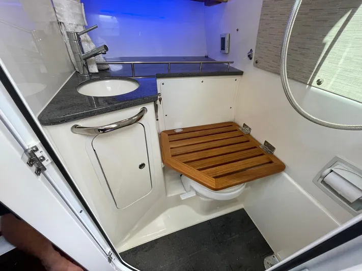 Merc 400's Yacht Photos Pics 