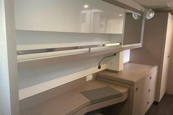2020 Fountaine Pajot 47 