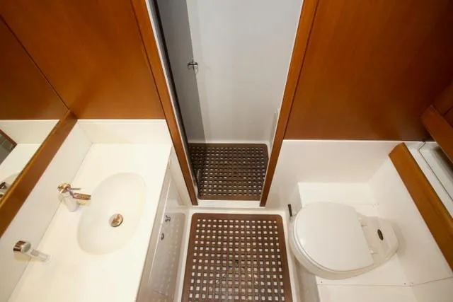 Josefina Yacht Photos Pics 