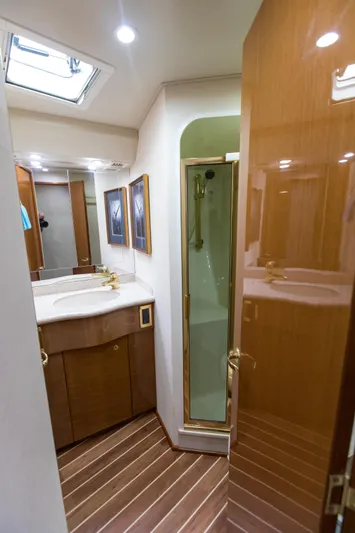 Viking 48 Convertible Yacht Photos Pics 