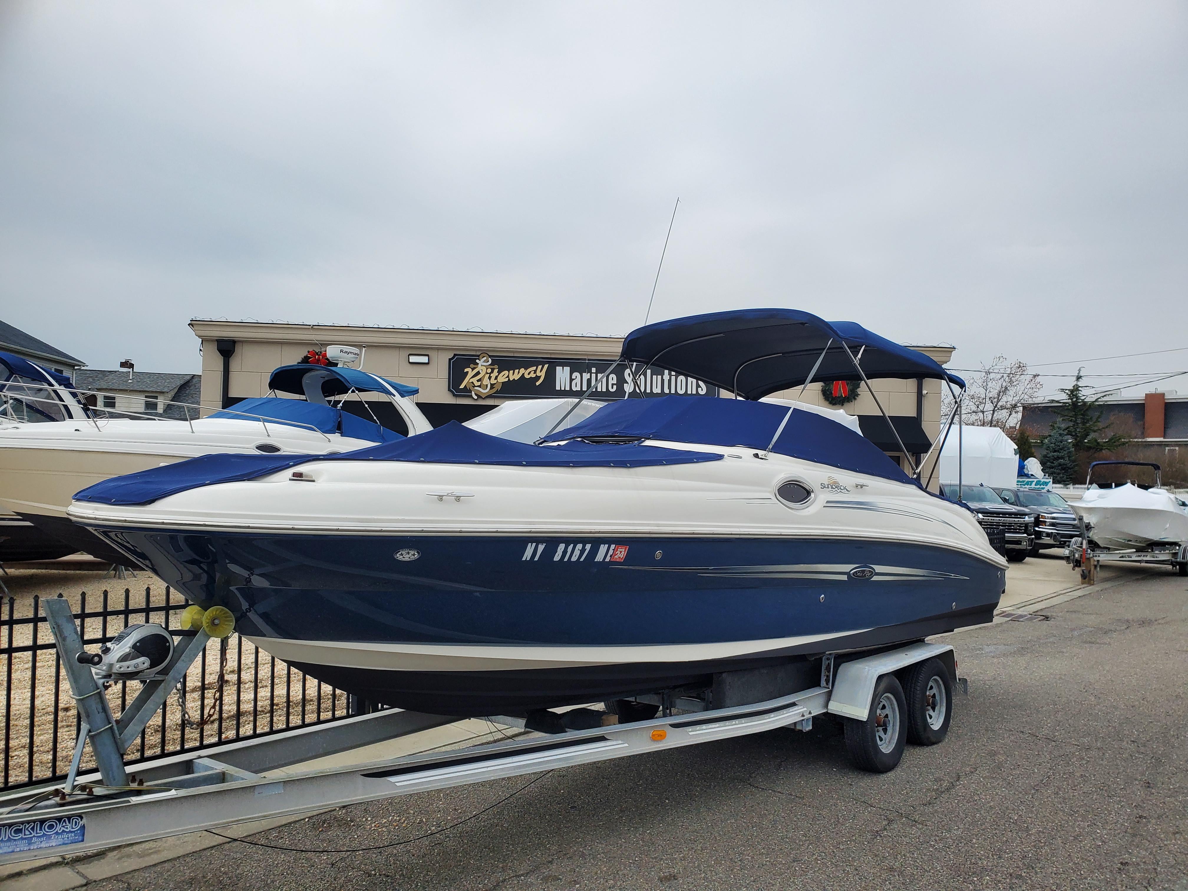 2007 Sea Ray 240 Sundeck Bowrider for sale - YachtWorld