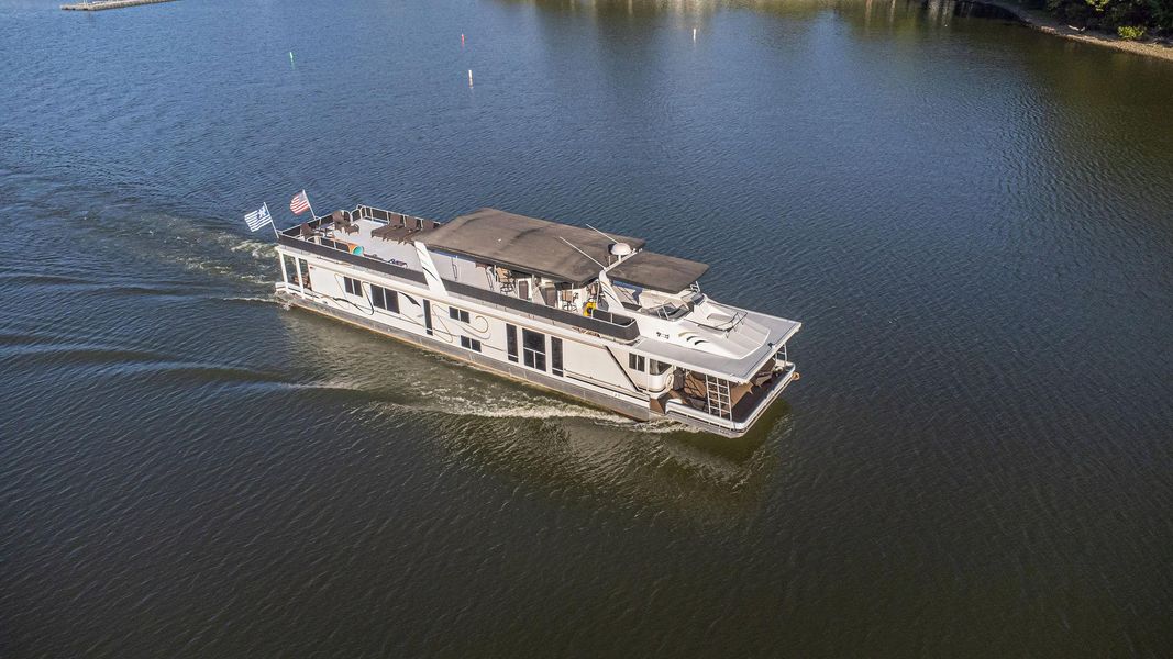 2003 Horizon 90 Houseboat