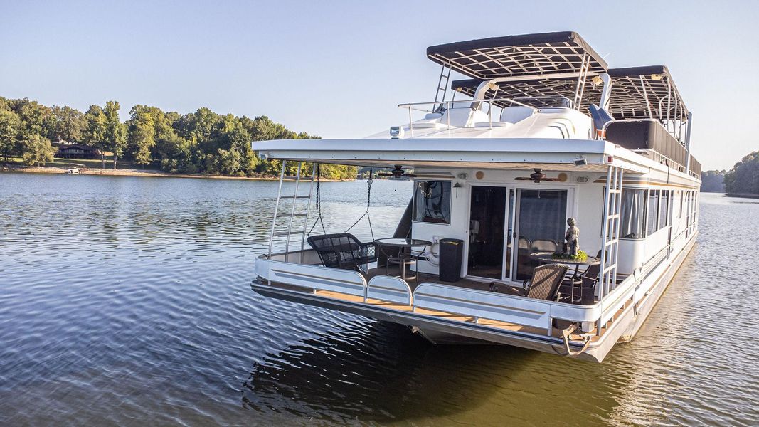 2003 Horizon 90 Houseboat