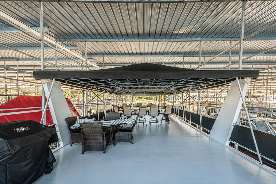 2003 Horizon 90 Houseboat