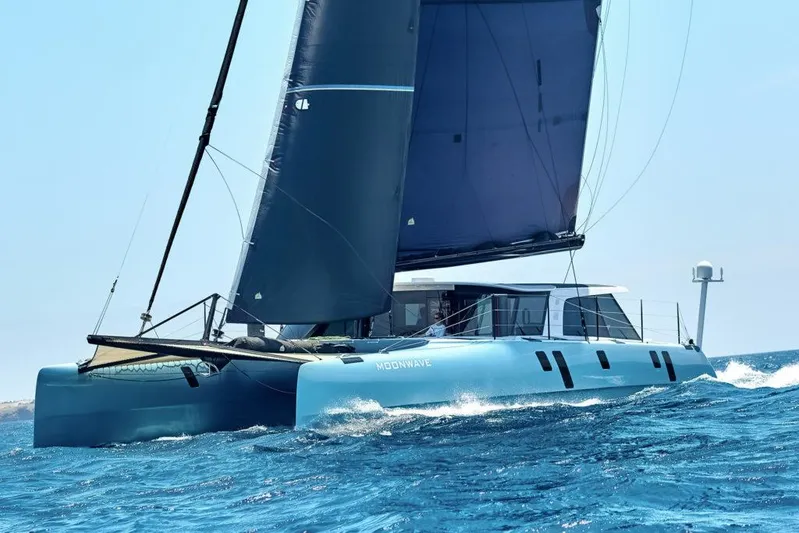 Moonwave Yacht Photos Pics 