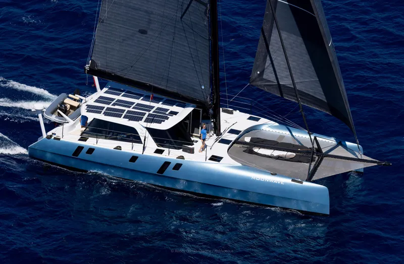 Moonwave Yacht Photos Pics 