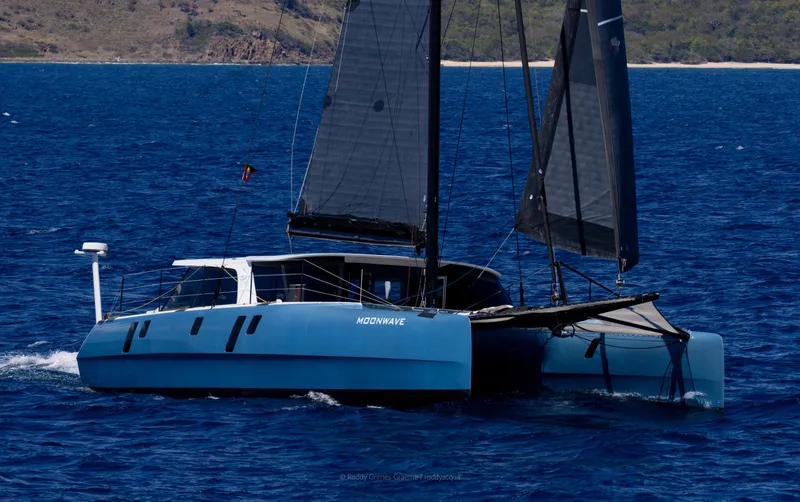 Moonwave Yacht Photos Pics 