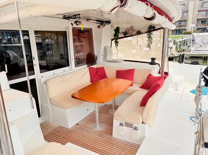 Grand Cru Yacht Photos Pics 