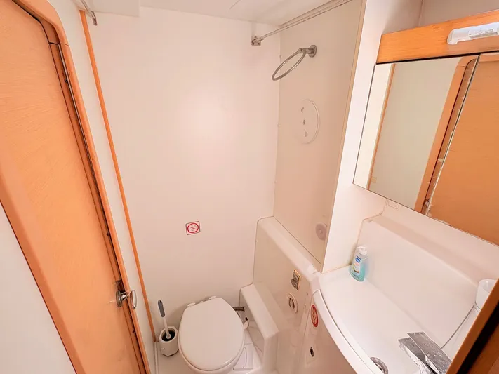 Grand Cru Yacht Photos Pics 