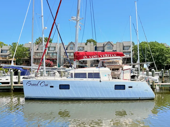 Grand Cru Yacht Photos Pics 